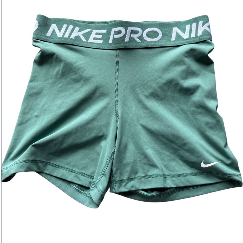Nike Women's Teal Pro Athletic Shorts Size Medium